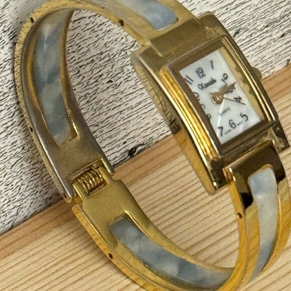 Xanadu Vintage Ladies Watch - Picture 5 of 6